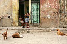 Street scene in Habana, Cuba, Tuesday, Feb. 27, 2007.