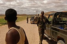 The Somaliland Army approaching Los Anod. SomaliLand, Tuesday, October 16, 2007. The military constantly camp near Los Anod in the province of  SomaliLand, bordering on PuntLand. Fighting is resumed at this territory from time to time.